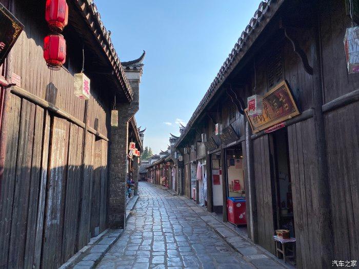 【两会关注】石校瑜代表：建议深化体制机制改革 发展壮大民营经济